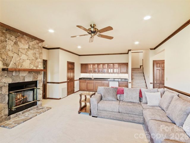 91 Brandy Run Road, Burnsville, NC 28714