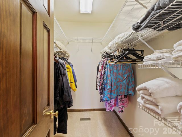 91 Brandy Run Road, Burnsville, NC 28714