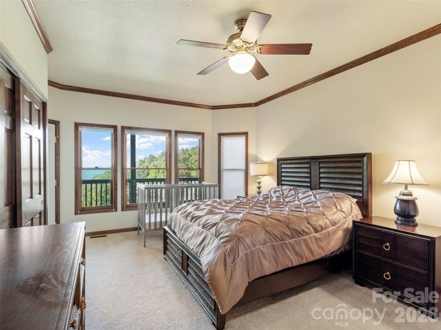 91 Brandy Run Road, Burnsville, NC 28714