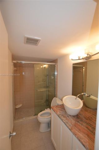 425 SE 11th Ter 402, Dania Beach, FL 33004