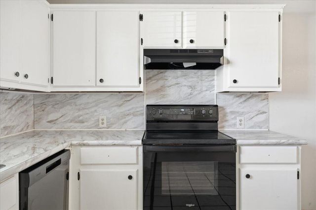 2105 84th Street, Lubbock, TX 79423