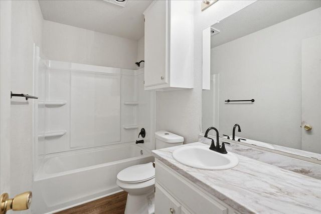 2105 84th Street, Lubbock, TX 79423