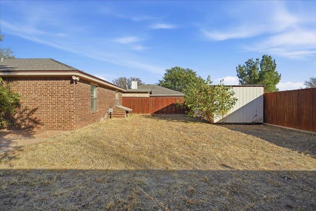2105 84th Street, Lubbock, TX 79423