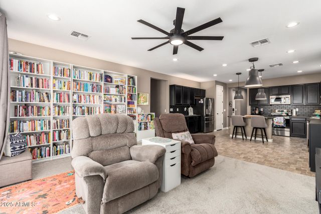 739 S 9TH Place, Coolidge, AZ 85128