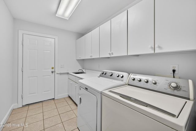 236 Foxwood Lane, Wilmington, NC 28409