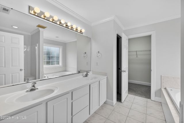 236 Foxwood Lane, Wilmington, NC 28409