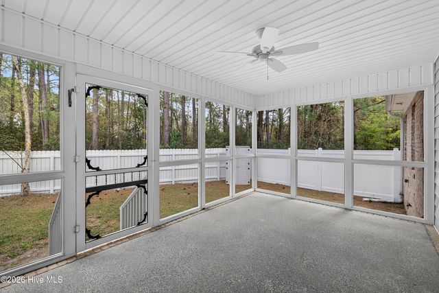 236 Foxwood Lane, Wilmington, NC 28409