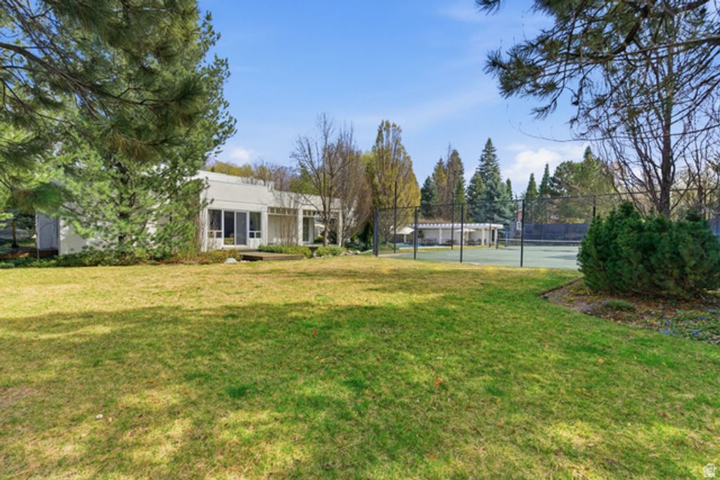Image 104 of property listing at 2552 E WALKER LN, Salt Lake City, UT 84117