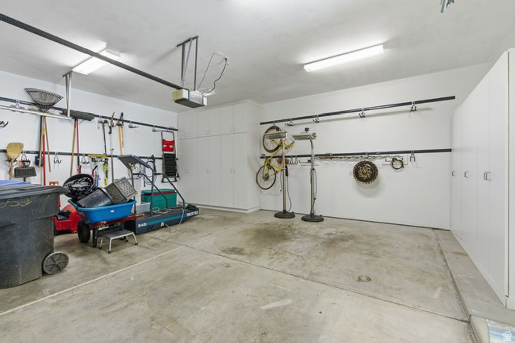 Image 126 of property listing at 2552 E WALKER LN, Salt Lake City, UT 84117