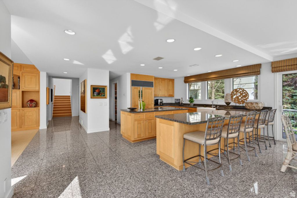 Image 24 of property listing at 2552 E WALKER LN, Salt Lake City, UT 84117