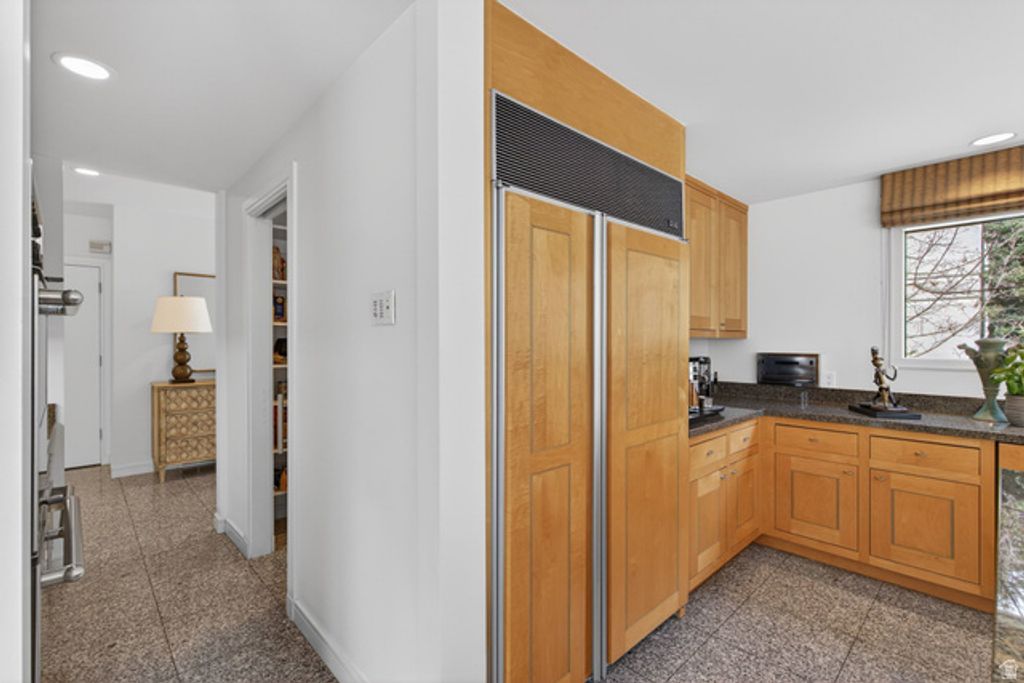 Image 27 of property listing at 2552 E WALKER LN, Salt Lake City, UT 84117