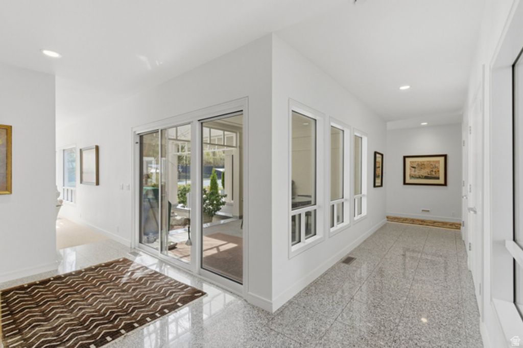 Image 47 of property listing at 2552 E WALKER LN, Salt Lake City, UT 84117