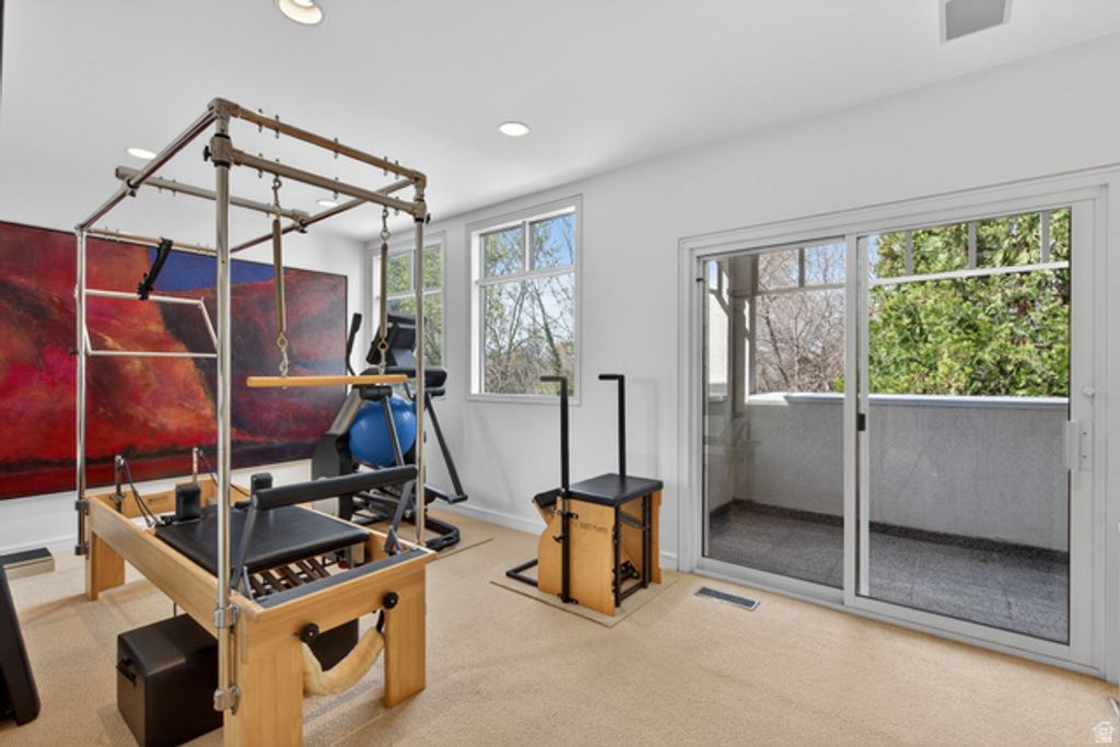 Image 65 of property listing at 2552 E WALKER LN, Salt Lake City, UT 84117