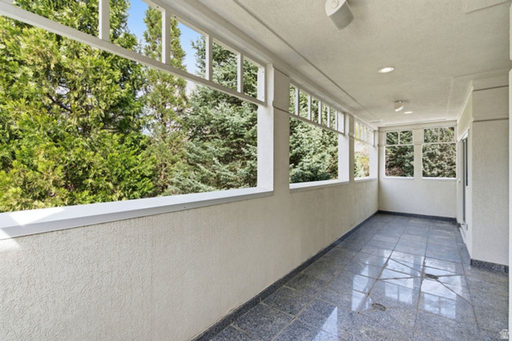 Image 68 of property listing at 2552 E WALKER LN, Salt Lake City, UT 84117