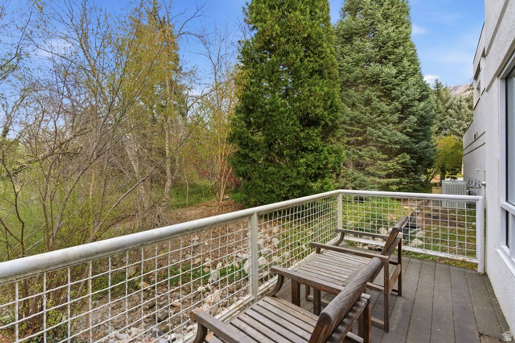 Image 73 of property listing at 2552 E WALKER LN, Salt Lake City, UT 84117