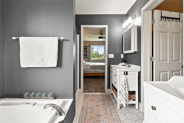 2525 104th Street E, Tacoma, WA 98445