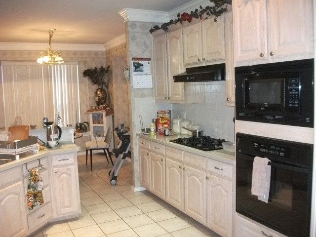 12721 Red Cedar Drive, Fort Worth, TX 76040