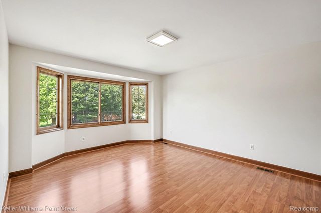 627 Parkland Drive, Rochester Hills, MI 48307