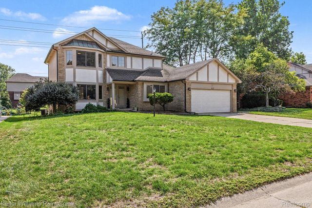 627 Parkland Drive, Rochester Hills, MI 48307