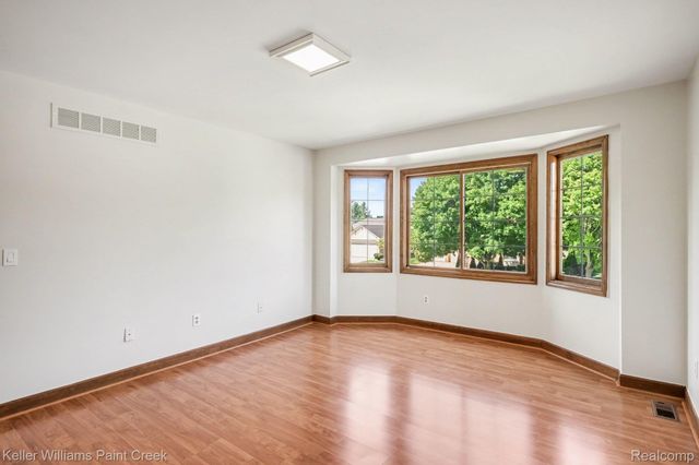 627 Parkland Drive, Rochester Hills, MI 48307