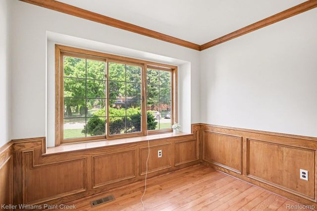 627 Parkland Drive, Rochester Hills, MI 48307