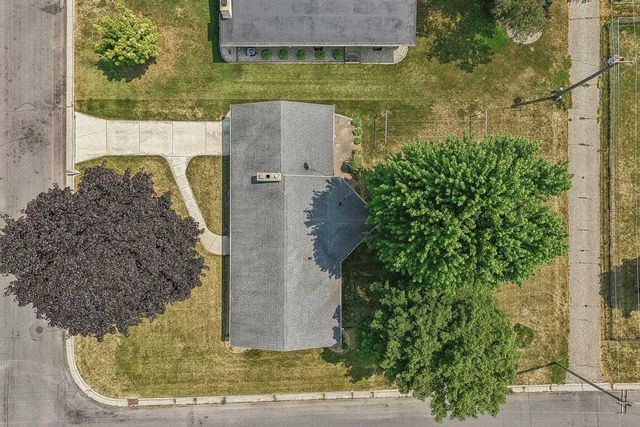 520 6th Street, Waunakee, WI 53597