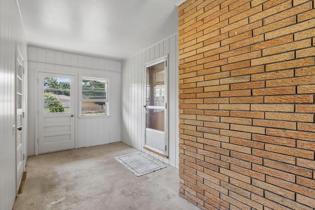 520 6th Street, Waunakee, WI 53597