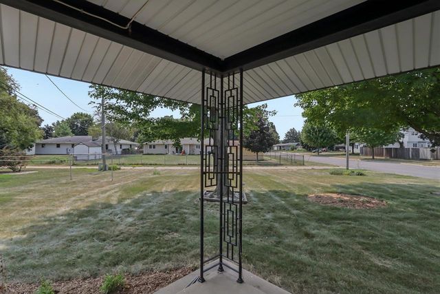 520 6th Street, Waunakee, WI 53597