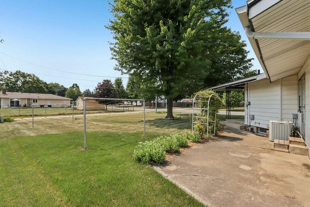520 6th Street, Waunakee, WI 53597