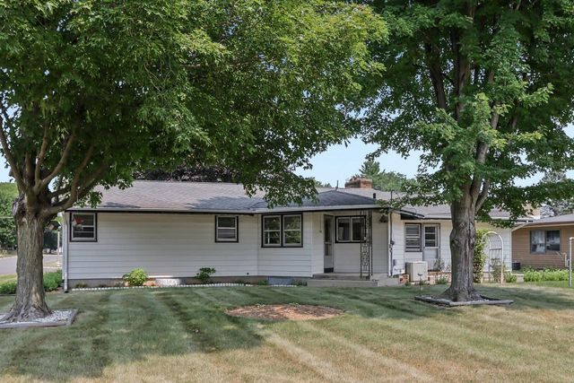 520 6th Street, Waunakee, WI 53597