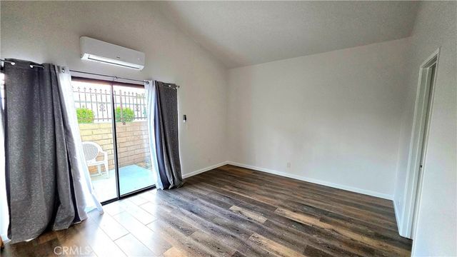 620 W Hyde Park Boulevard 126, Inglewood, CA 90302