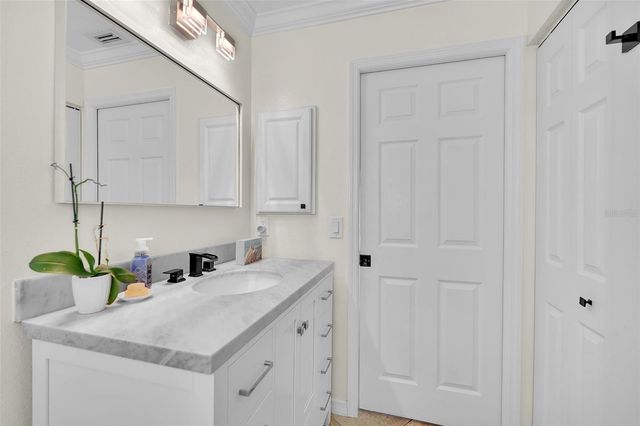 6817 CORRAL CIRCLE, Sarasota, FL 34243