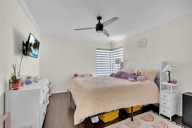 6817 CORRAL CIRCLE, Sarasota, FL 34243
