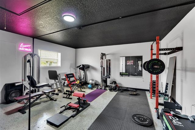 6817 CORRAL CIRCLE, Sarasota, FL 34243