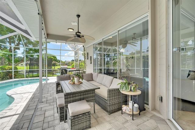 6817 CORRAL CIRCLE, Sarasota, FL 34243