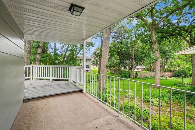 1463 Trollhagen Drive NE, Fridley, MN 55421