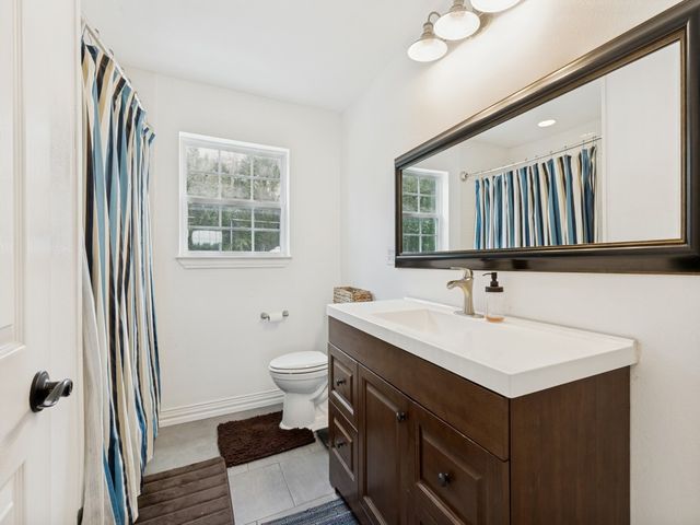 485 Valley View Drive, Azle, TX 76020