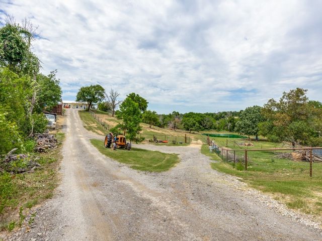 485 Valley View Drive, Azle, TX 76020