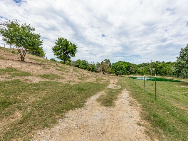 485 Valley View Drive, Azle, TX 76020