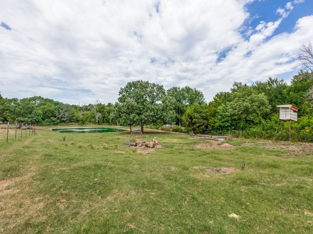 485 Valley View Drive, Azle, TX 76020