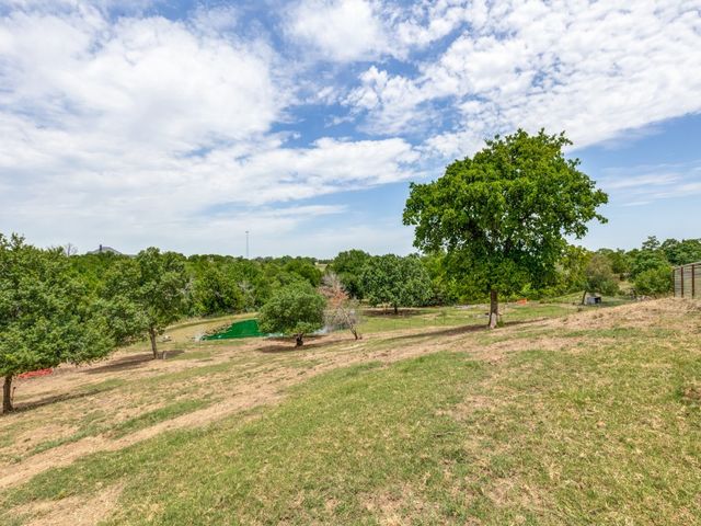 485 Valley View Drive, Azle, TX 76020