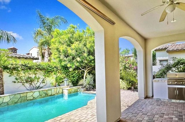 80689 Via Glorieta, La Quinta, CA 92253