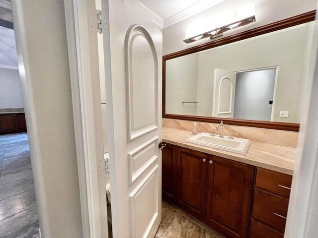 80689 Via Glorieta, La Quinta, CA 92253