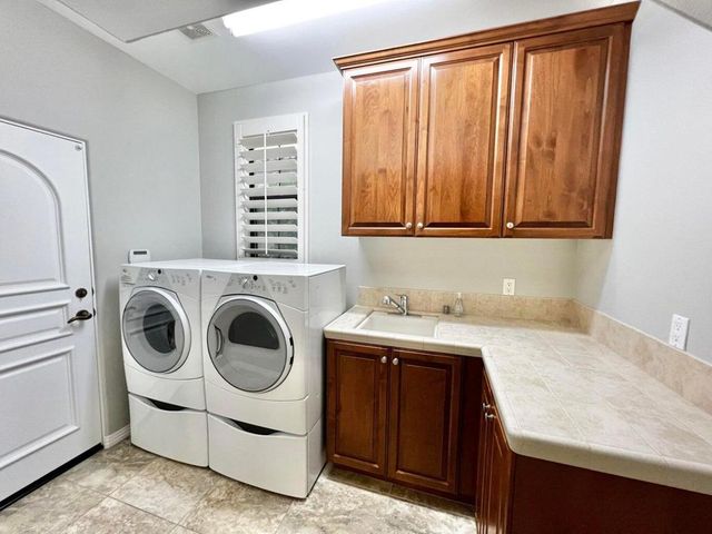 80689 Via Glorieta, La Quinta, CA 92253