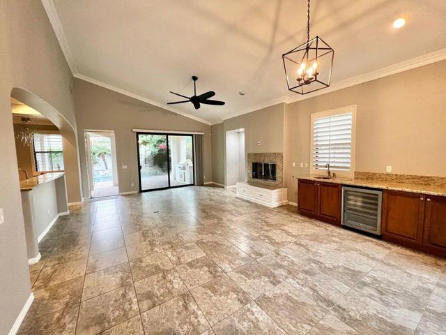 80689 Via Glorieta, La Quinta, CA 92253