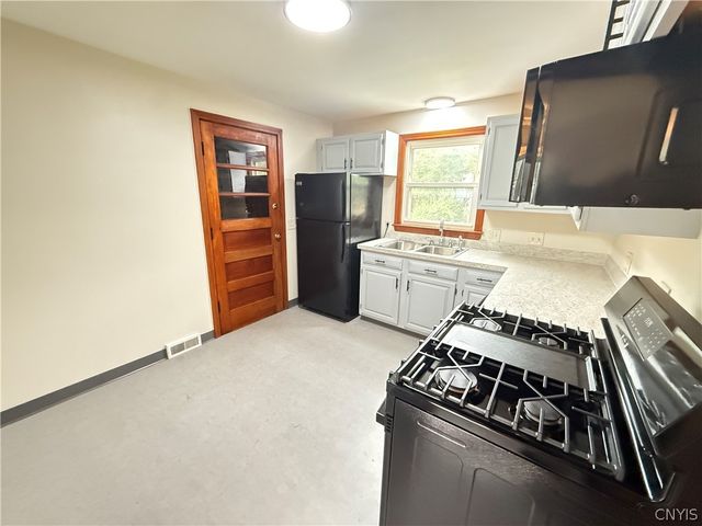 428 Buckingham Ave, Syracuse, NY 13210