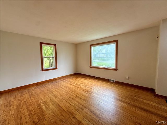 428 Buckingham Ave, Syracuse, NY 13210