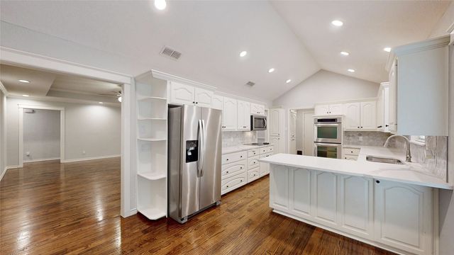 3713 Teal Lane, Bedford, TX 76021