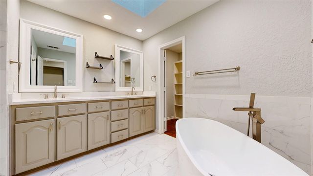 3713 Teal Lane, Bedford, TX 76021