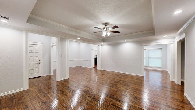 3713 Teal Lane, Bedford, TX 76021